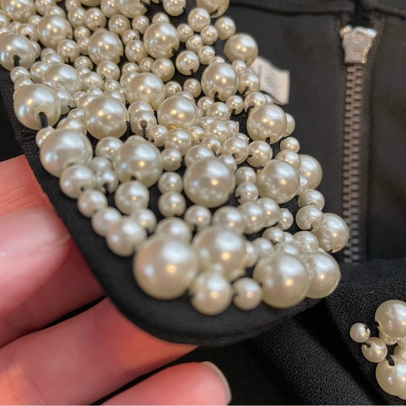 Maggy London Sheath Dress Size 4 Black with Pearl Peter Pan Collar Zip Up Back - Picture 6 of 16